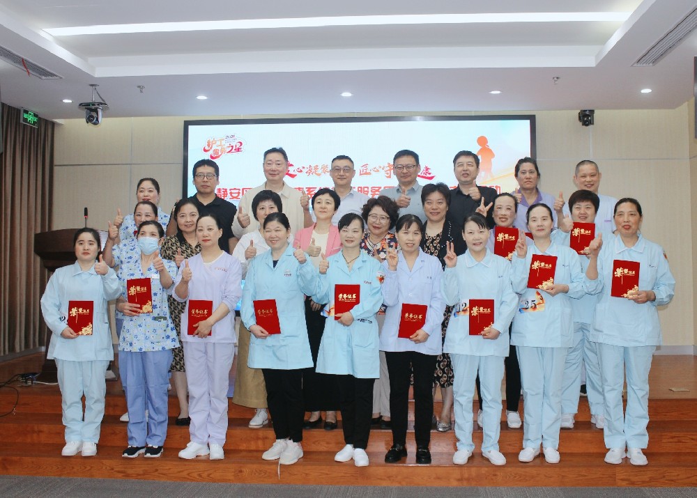 全国政协委员傅小云：强化护工管理与技能培训，提升医疗服务质量