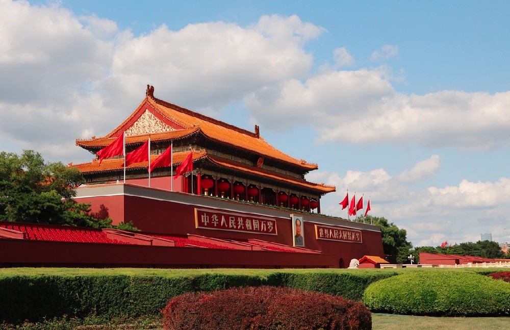 增进人民健康，建设健康中国